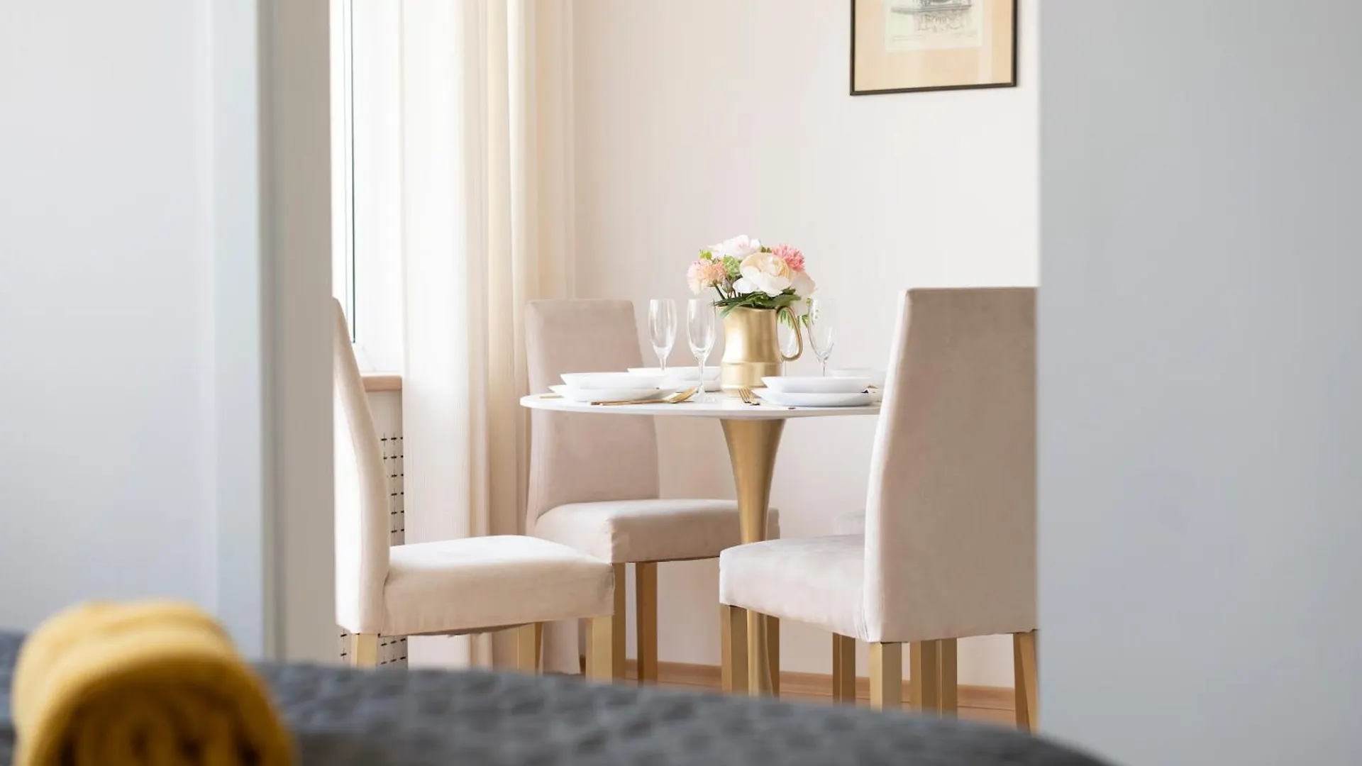 Greenpoint Hoza Apartment وارسو
