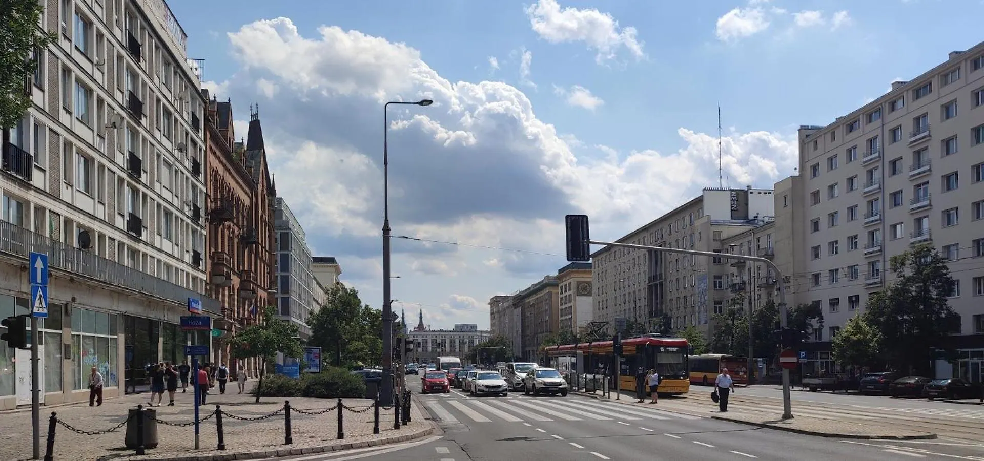Greenpoint Hoza Apartment وارسو